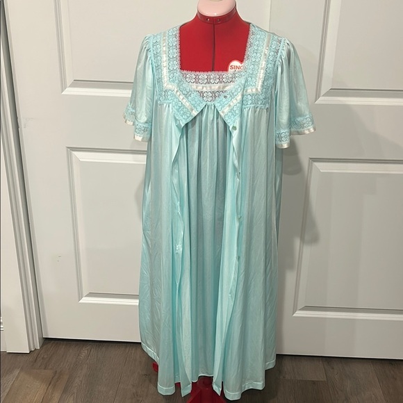 Gilead Vintage Sea Blue Green Lace Trim Nightgown and Robe Set Size Medium - Picture 1 of 13